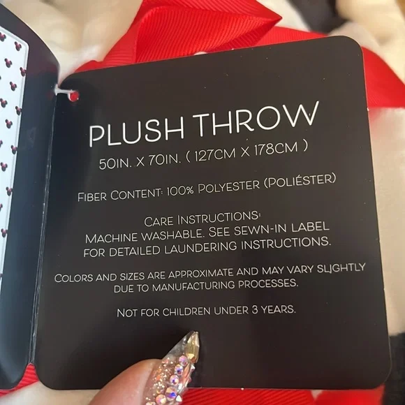 Disney Minnie Mouse plush throw - Picture 6 of 6